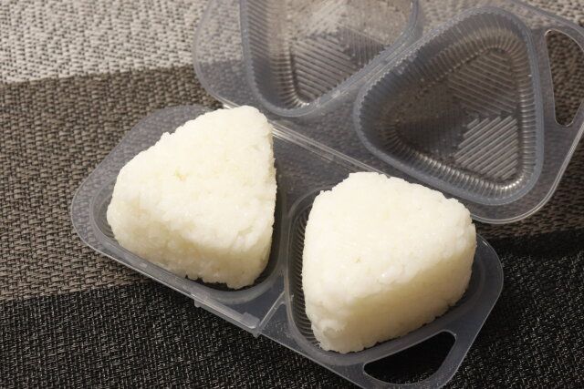 ダイソー 三角おにぎりメーカー（2個タイプ） 仕上がり