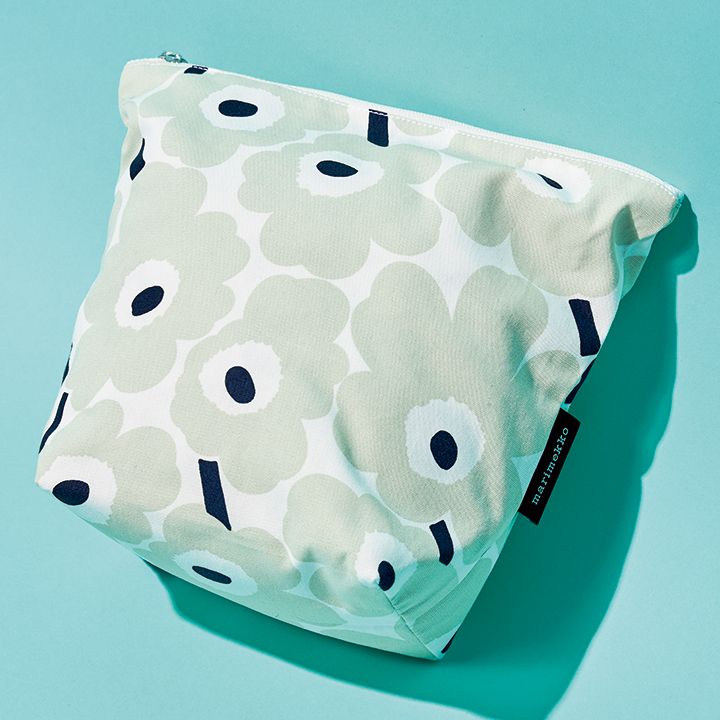 大きめを選んで間違いなし！旅行で活躍するバッグ12選