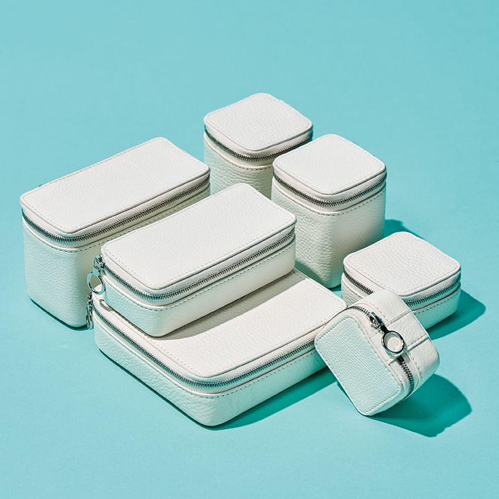 大きめを選んで間違いなし！旅行で活躍するバッグ12選