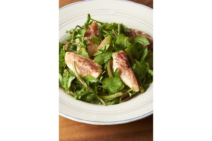 爽やかで果実の甘味が際立つ“いちじくとクレソンのミントサラダ”