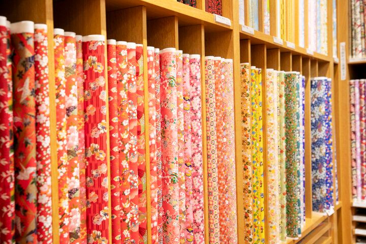 和紙の美しさを手漉きで体験♪ 伝統を身近に感じられる日本橋「小津和紙」