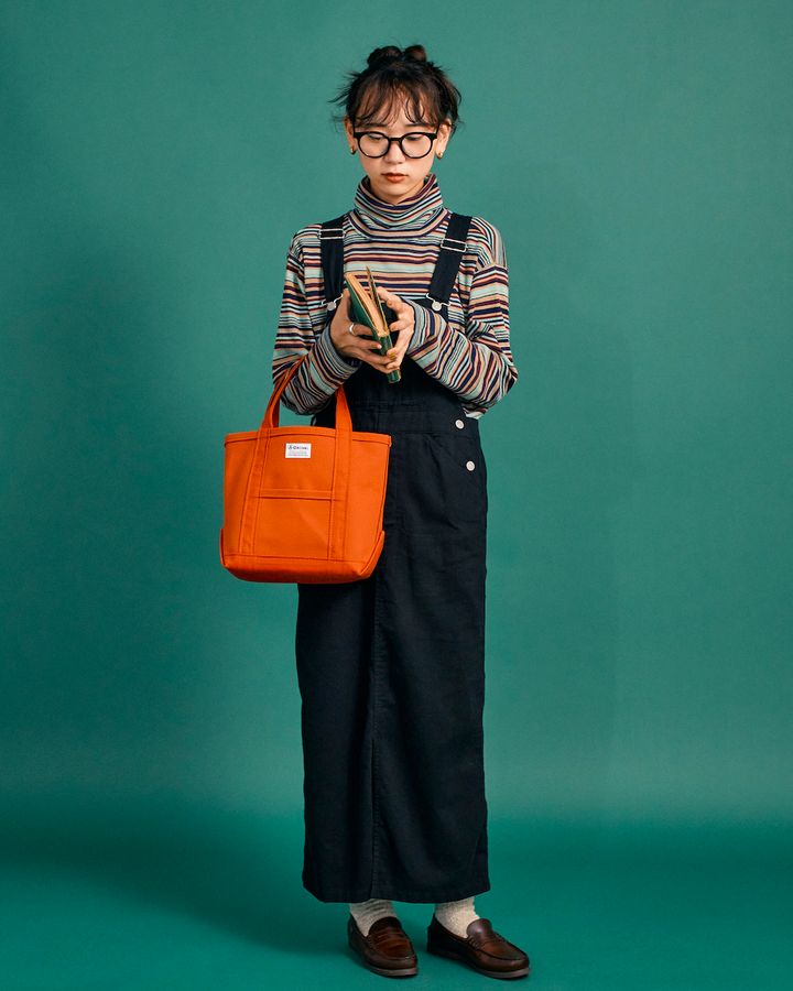 “ブラック”が主役の秋コーデ5選。黒の割合や合わせる色で自分らしい着こなしへ【FUDGE FRIEND おしゃれさんの毎日コーディネート】