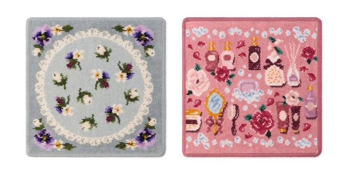 画像: 左「ナイツドリーム ハンカチ」、右「ソワンドゥボーテ ハンカチ」各[約25×25cm]￥2,750 出典：フェイラー