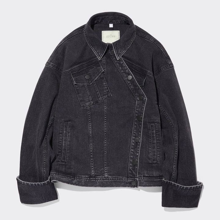 デニムブルゾン ¥4,990（一部店舗およびオンラインのみ販売商品）