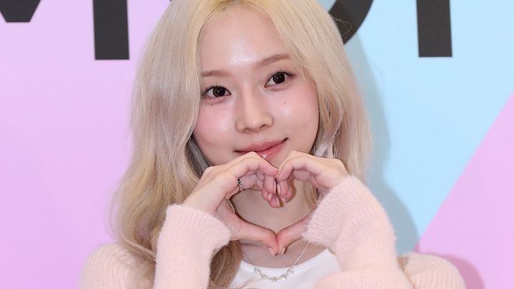 可愛すぎる♡aespaウィンター、TWICEナヨン。衣裳にサッカーユニフォームが熱い！