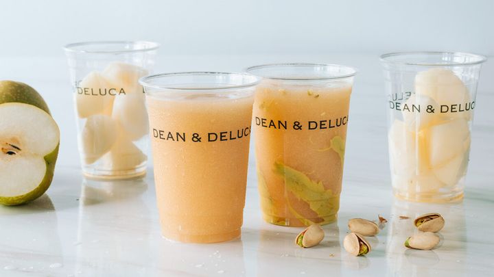 秋の期間限定。ほっくり甘い濃厚ラテと、洋梨を丸ごと味わえるジュースはいかが？