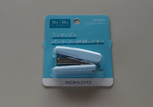 ダイソー ミニステープラー ブルー パッケージ