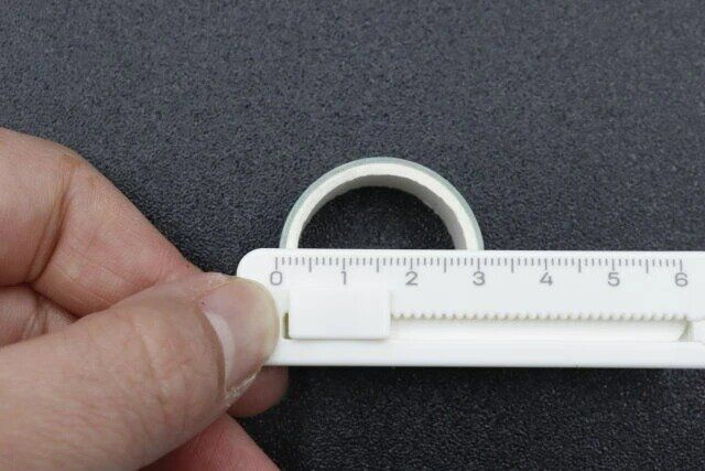 ダイソー ミニカッター （メジャー付き）