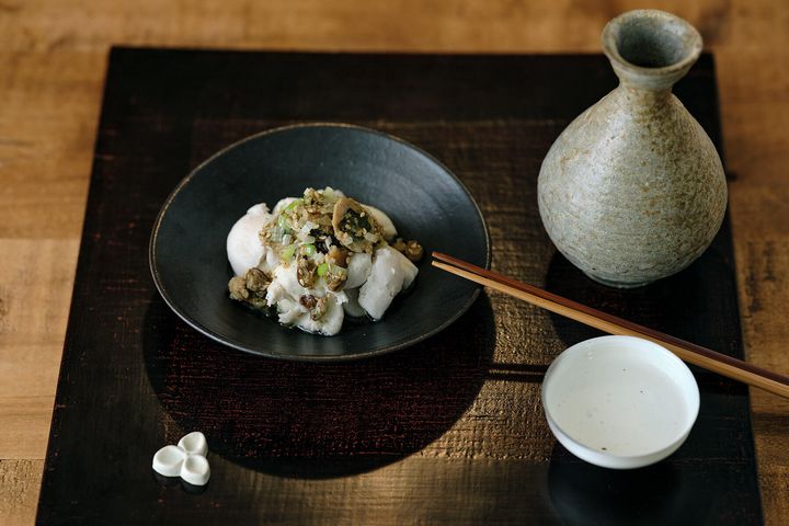 旨味たっぷりのオイルで食べる