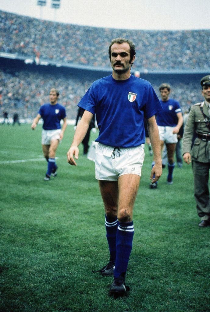 元Jリーガーが2人！サッカーの歴史上「最高の8番」10選