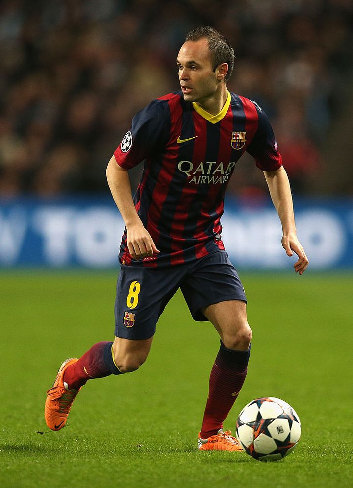 元Jリーガーが2人！サッカーの歴史上「最高の8番」10選