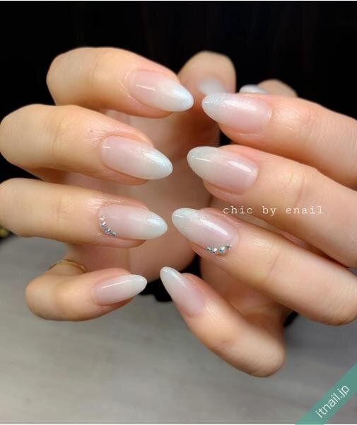 chic by enailが投稿したネイルデザイン [photoid:I0077652] via Itnail Design (741085)