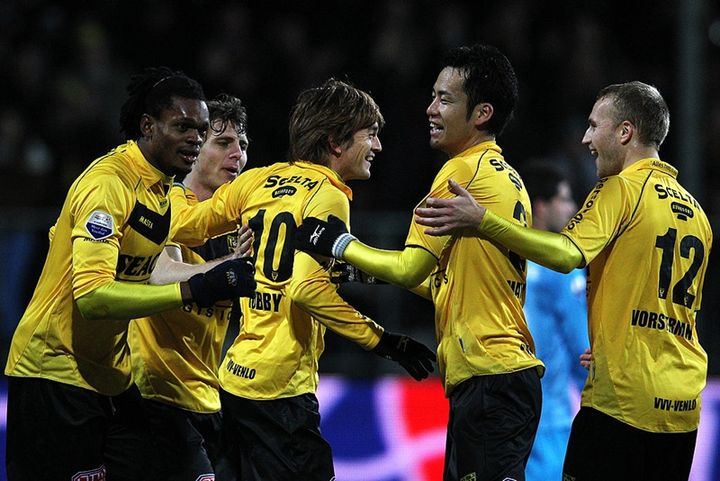 日本代表以外にも！欧州サッカークラブで「10番」を背負った日本人選手たち