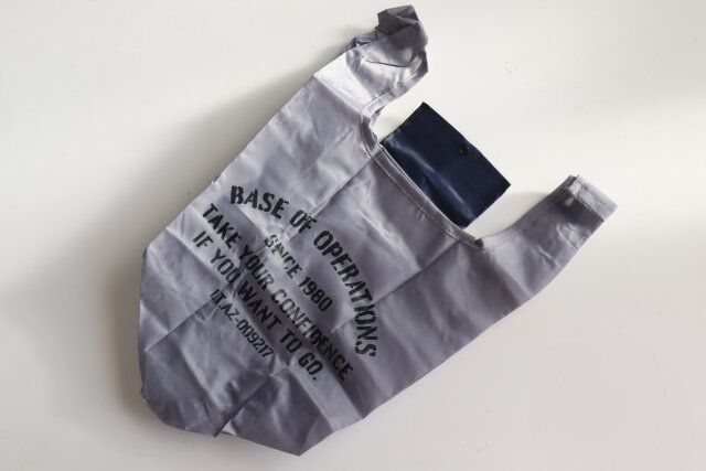 ダイソー エコバッグ（スナップ収納、LOGO） デザイン