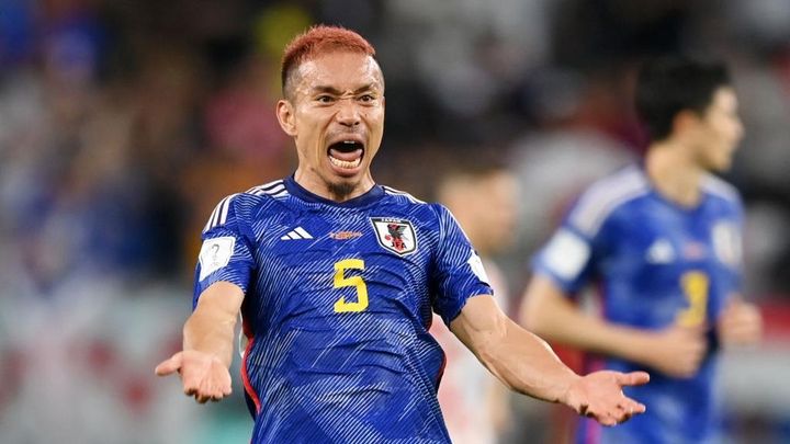 これが長友佑都の“価値”…大人しい日本代表若手に「ギラギラ感が足りない」と自ら伝えるワケ