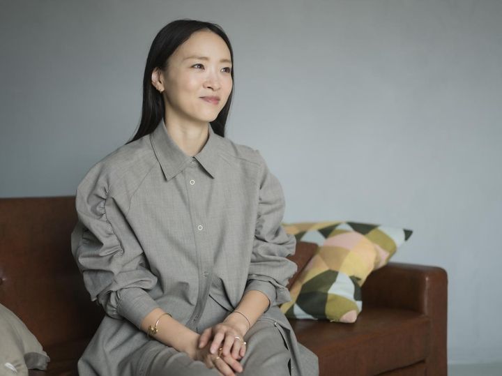 画像: 野尻美穂さん／1984年生まれ。シップス社の販売員、プレスを経て、2014年よりフリーランスのファッションディレクターに。セレクトショップを中心にディレクション業務を行っている。 出典：ftn