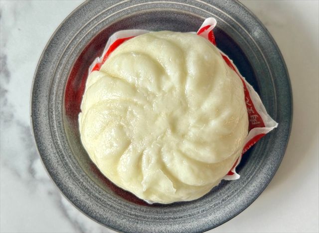 ファミリーマート「じゅわっとジューシー本格肉まん」