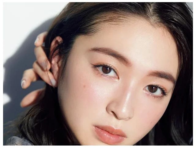 エレガンス ラズル アイカラーを使ったおすすめメイクのやり方_エレガンス ラズル アイカラー 36を使ったメイク