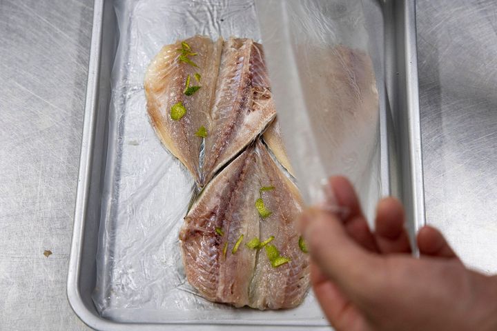 脱水シートで包む