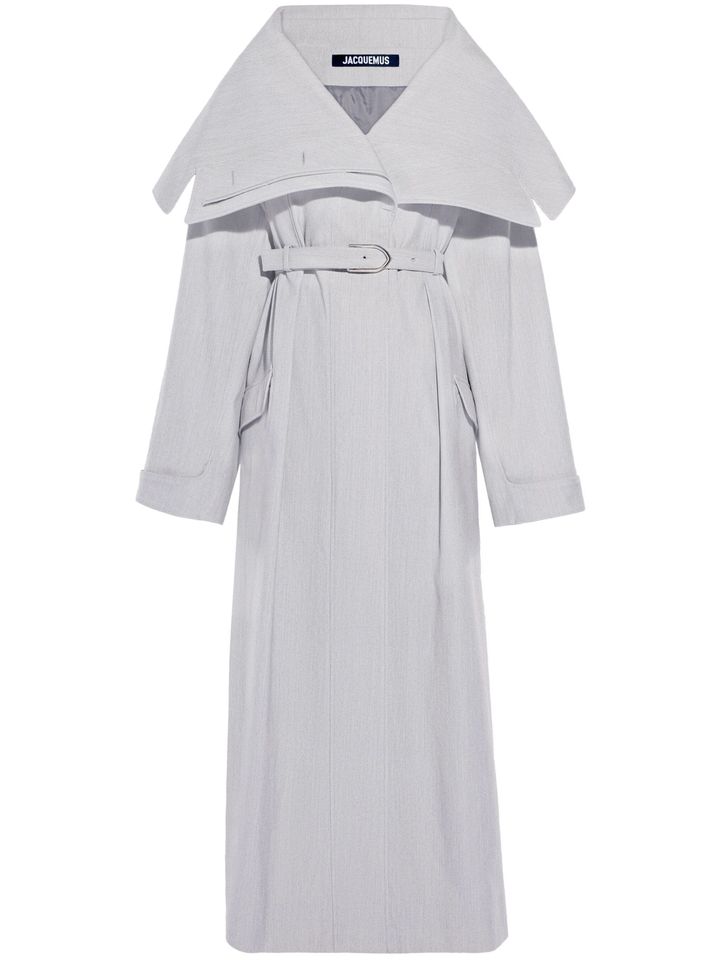 トレンチコート ¥296,100／JACQUEMUS（FARFETCH）