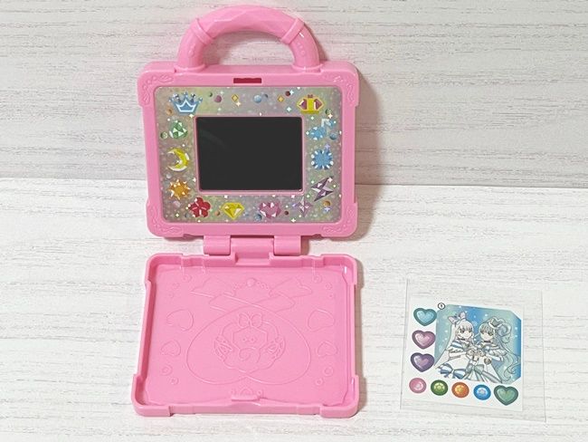 ハッピーセット「わんだふるぷりきゅあ！」