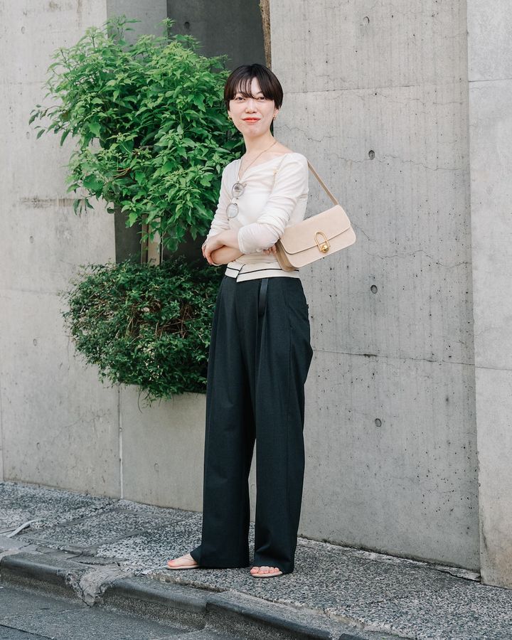 秋トップスと相性のいい“ルーズボトム”スタイル5選。柄やシルエットにこだわりが光る【TOKYO SNAP】