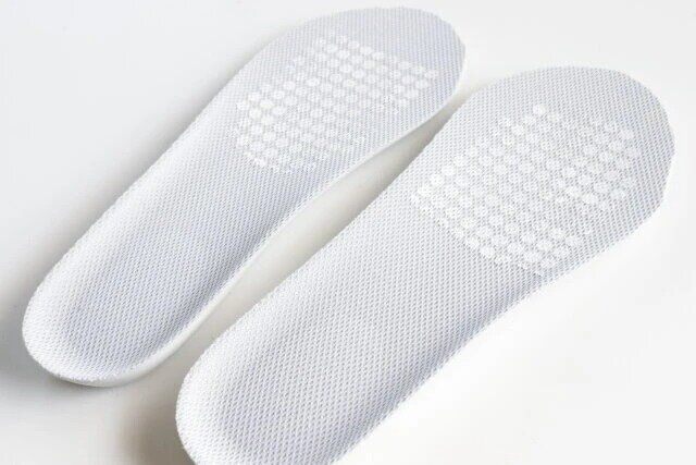 キャンドゥ インソール用消臭抗菌転写シート インソールに貼り付け