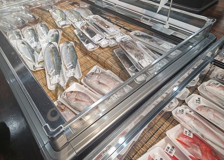 「くら天然魚市場」の店内