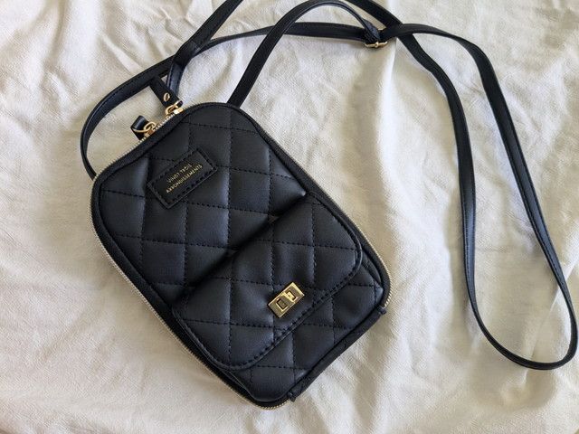 キルティングスマホショルダー