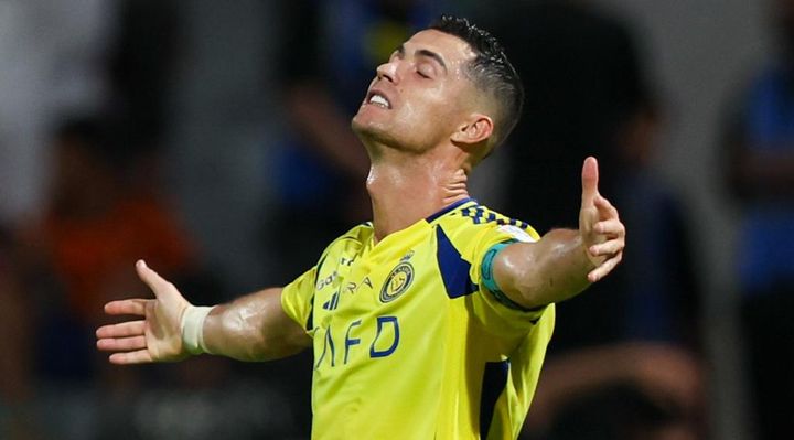 あのロナウドが審判に謝罪した話がおもしろい 「君が正しい…謝るよ」