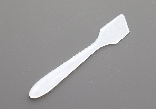 キャンドゥ 斜めカットで隅まですくえるスパチュラ20本入