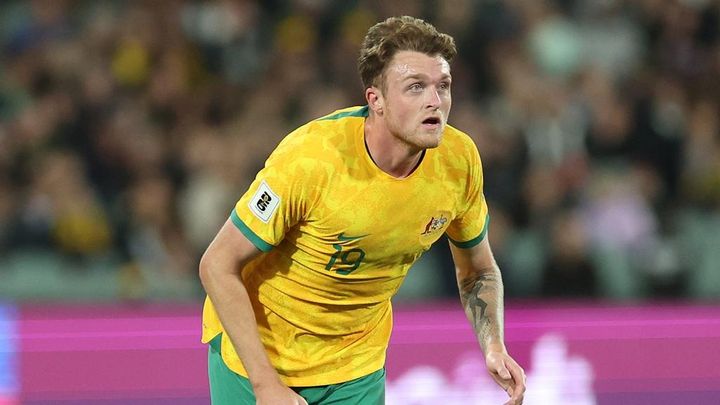 日本代表と対戦する豪州、中国戦でミスったシステムを変えないワケ