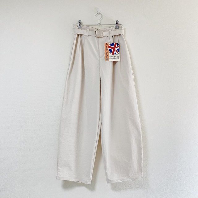 しまむら「ガチャベルトコクーンパンツ」