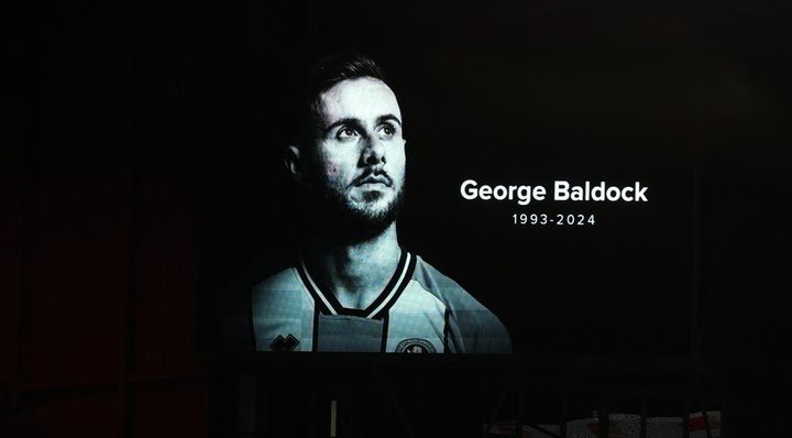 プールで遺体発見…31歳の代表選手、死因の情報は錯綜