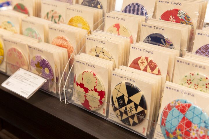 文豪も愛したレトロ可愛いデザインで和紙のある生活を♪ 日本橋「榛原」