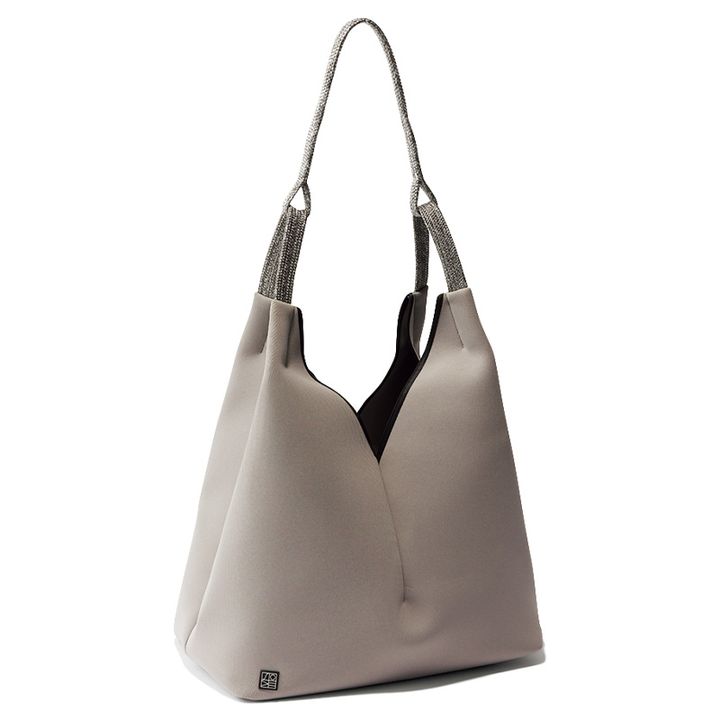 ステート オブ エスケープのバッグは軽量&ニュアンスカラーが魅力