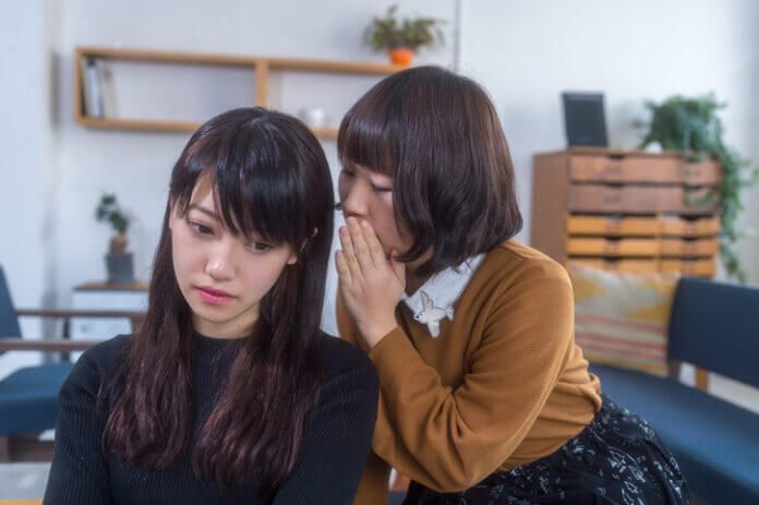 嫌われ確定⁉ 異性と話してしまいがちなNG話題10選