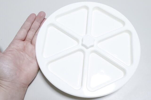 THREEPPY スリーピー おにぎりメーカー ダイソー サイズ