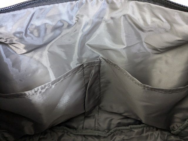 星柄キルティングバッグの内ポケット