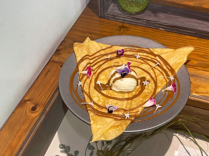 「フラワージェラートクレープ」1300円