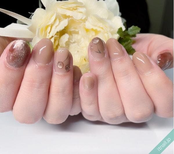 ネイルサロンメィプルが投稿したネイルデザイン [photoid:I0113925] via Itnail Design (741027)