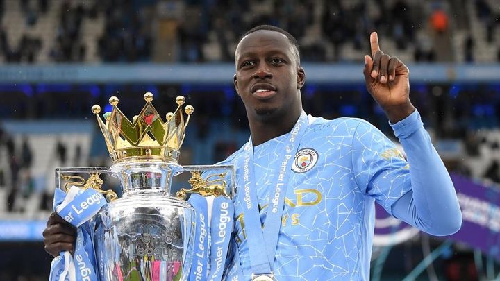 性的暴行無罪のスター選手が爆弾証言「キャプテンも含めた選手数人も乱痴気パーティーに参加していた」