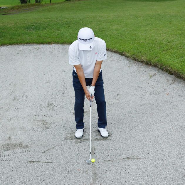 バンカーショットの成否はアドレスにあり！ 成功しやすい形をつくろう