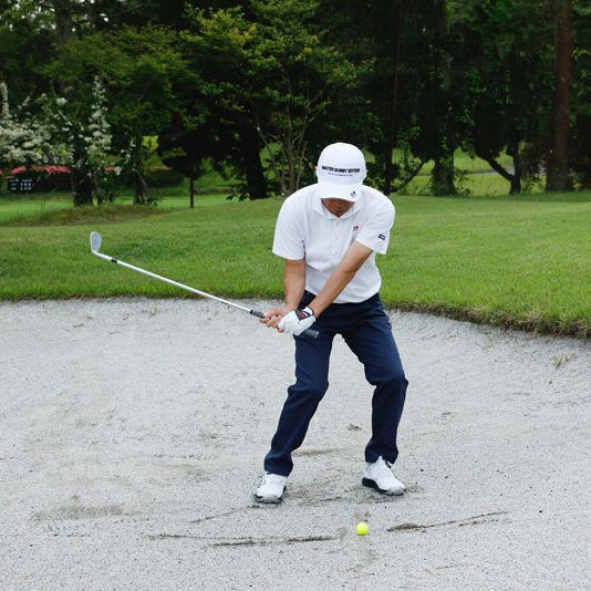 バンカーショットの成否はアドレスにあり！ 成功しやすい形をつくろう