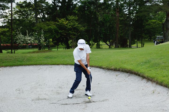 バンカーショットの成否はアドレスにあり！ 成功しやすい形をつくろう