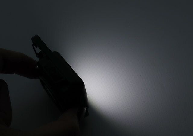 ダイソーの充電式COBライト500ルーメンの明るさ