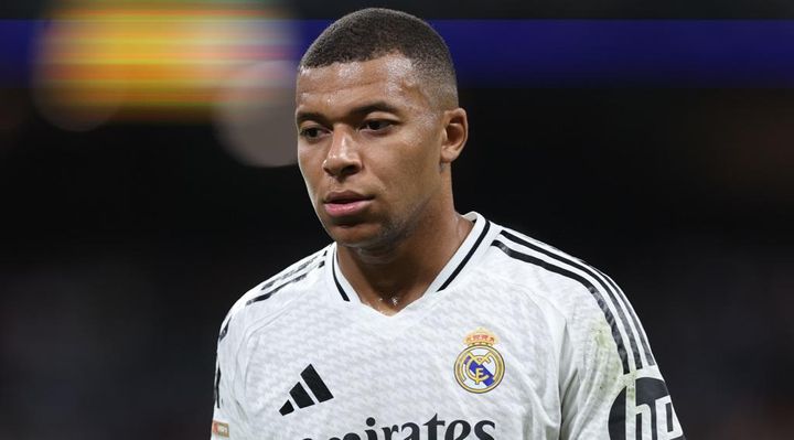 性的暴行報道の世界的スター選手、広告から消される