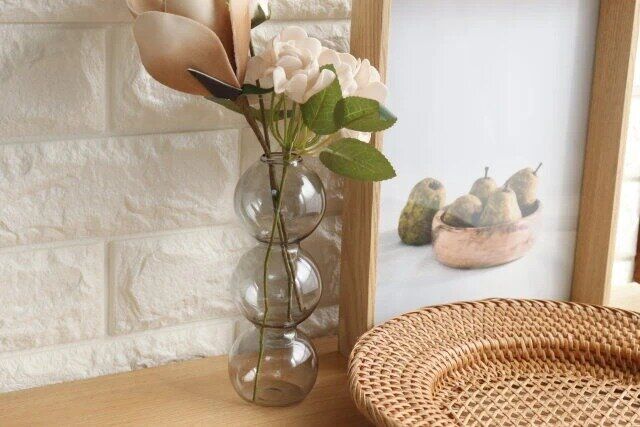 ダイソーのお洒落なガラスフラワーベース（A）