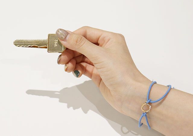 ダイソー 静電気ブレスレット 使用例