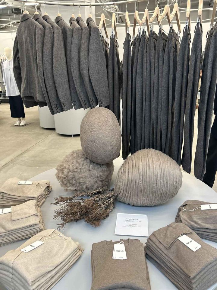 画像: 「自然のまんまの色 カシミヤ」コーナー www.muji.com